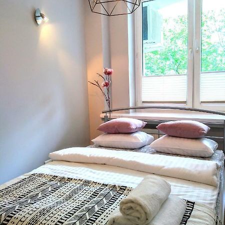 Chill & Explore By Cooee Apartments Warszawa Eksteriør billede