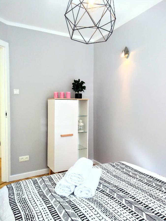 Chill & Explore By Cooee Apartments Warszawa Eksteriør billede
