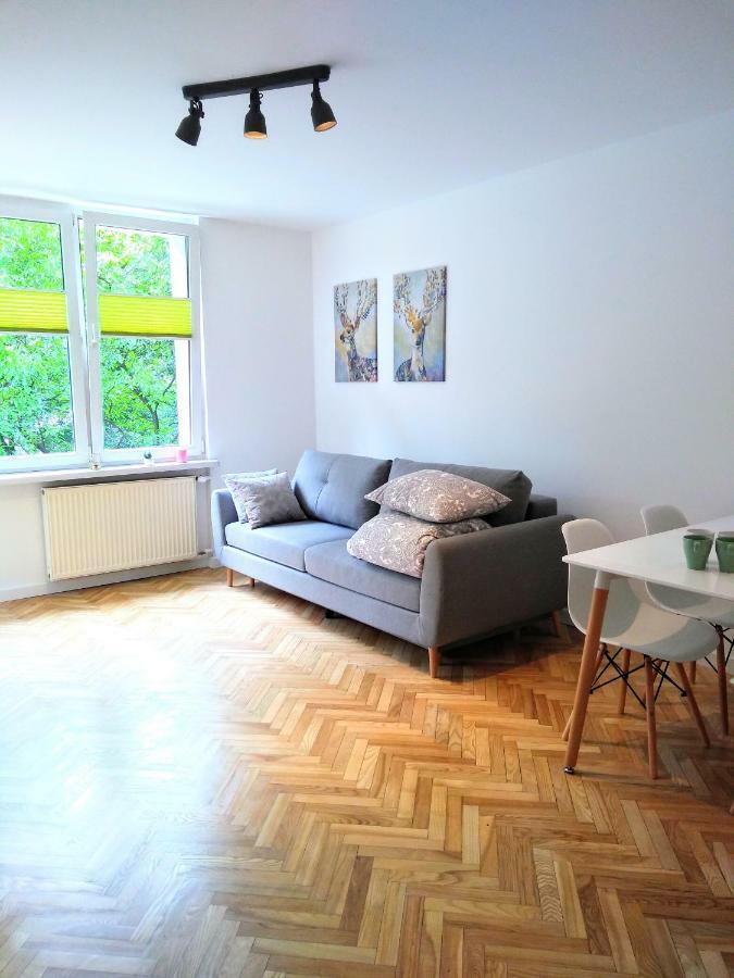 Chill & Explore By Cooee Apartments Warszawa Eksteriør billede